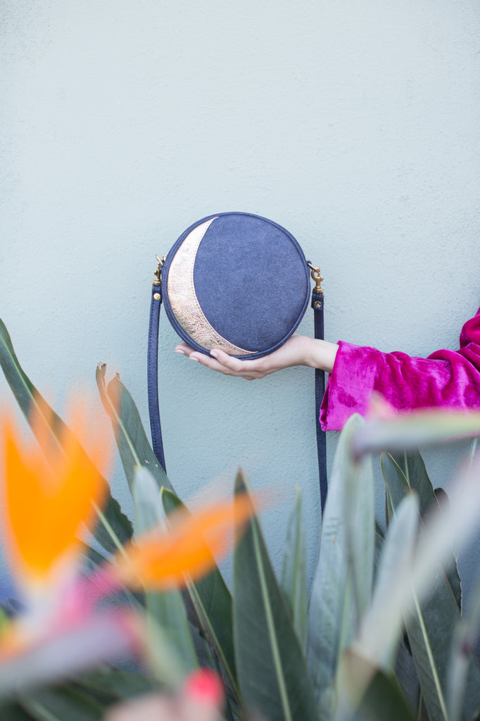 Moon Circle Bag